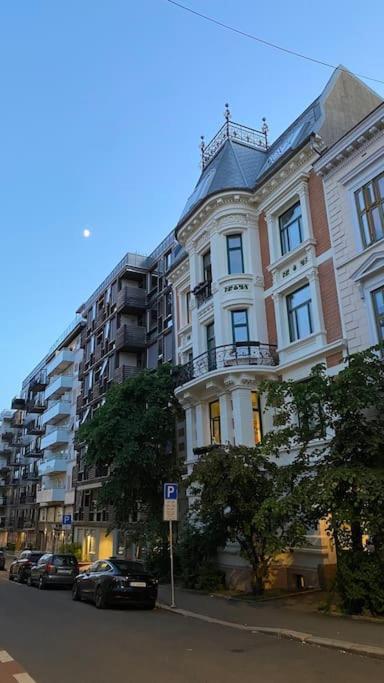 Elegant & Quiet Apartment In Historic House - Prime Location In Oslo West Exteriör bild